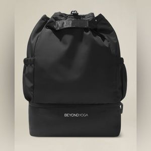 Beyond Yoga Backpack NWT black